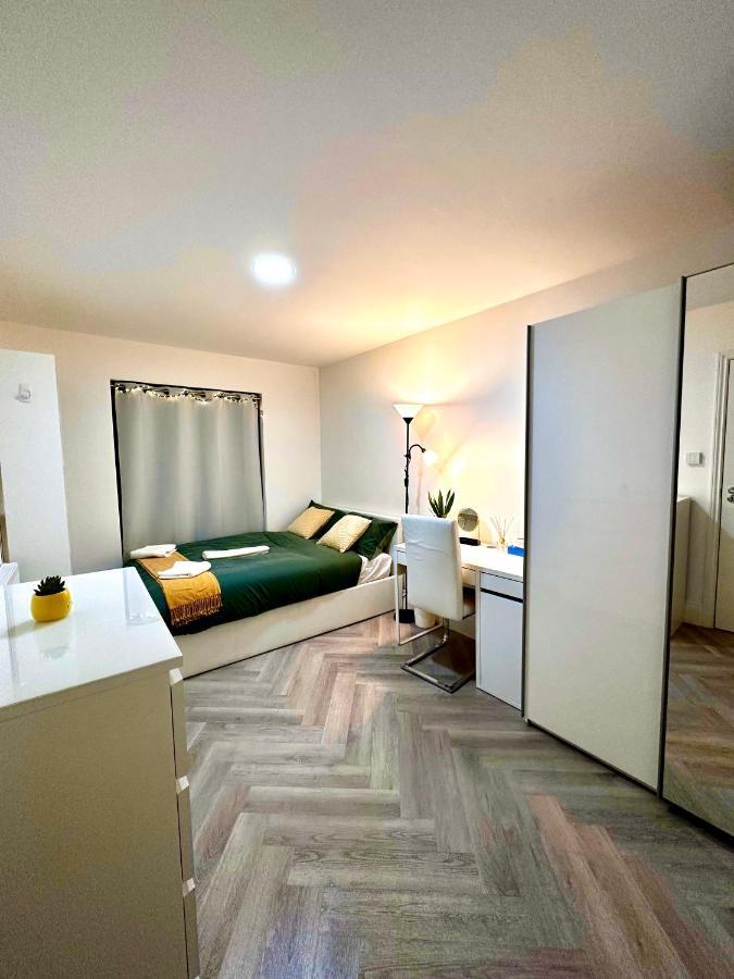 Charming 4 Bedrooms House With Garden In Heart Of London Camden Bagian luar foto