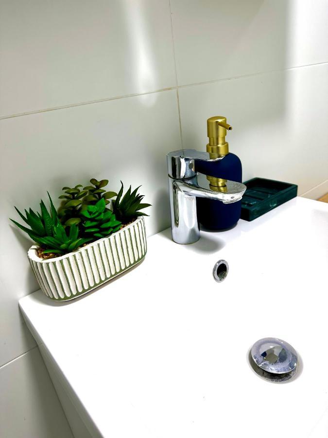 Charming 4 Bedrooms House With Garden In Heart Of London Camden Bagian luar foto